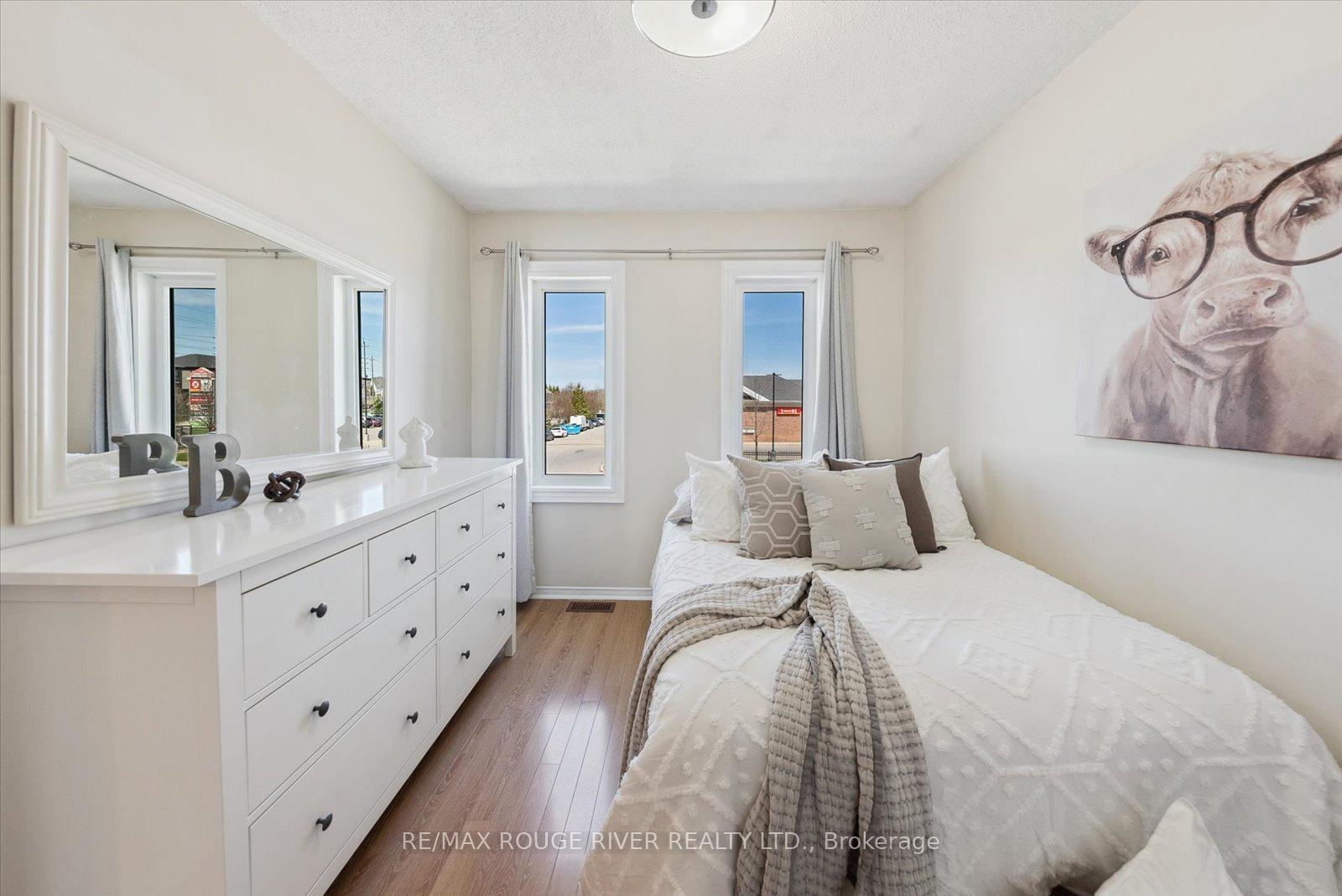 Photo 30 of 191 Carnwith Drive E, Whitby, Brooklin — HOMEH