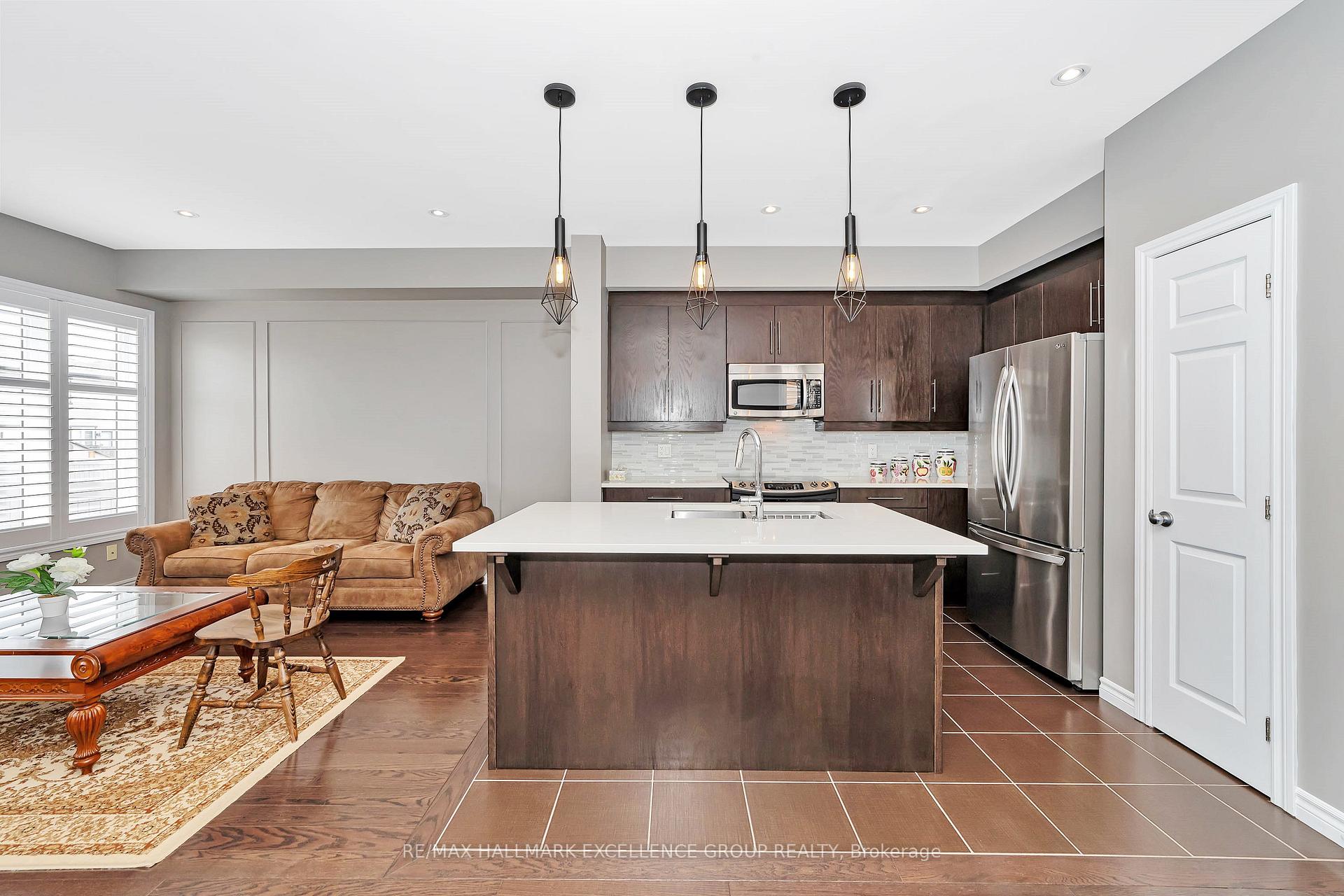 Photo 12 of 2282 Descartes Street, Ottawa, Notting Hill/Summerside — HOMEH