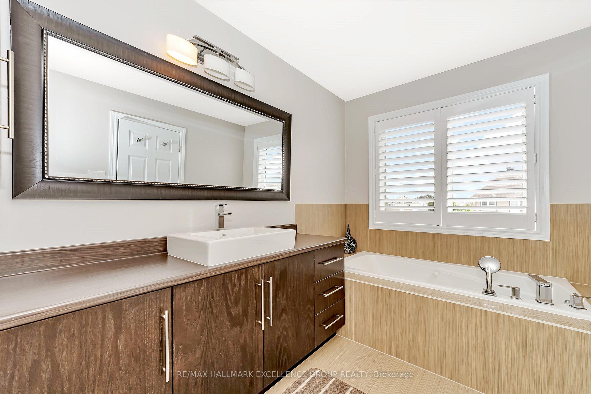 Photo 16 of 2282 Descartes Street, Ottawa, Notting Hill/Summerside — HOMEH