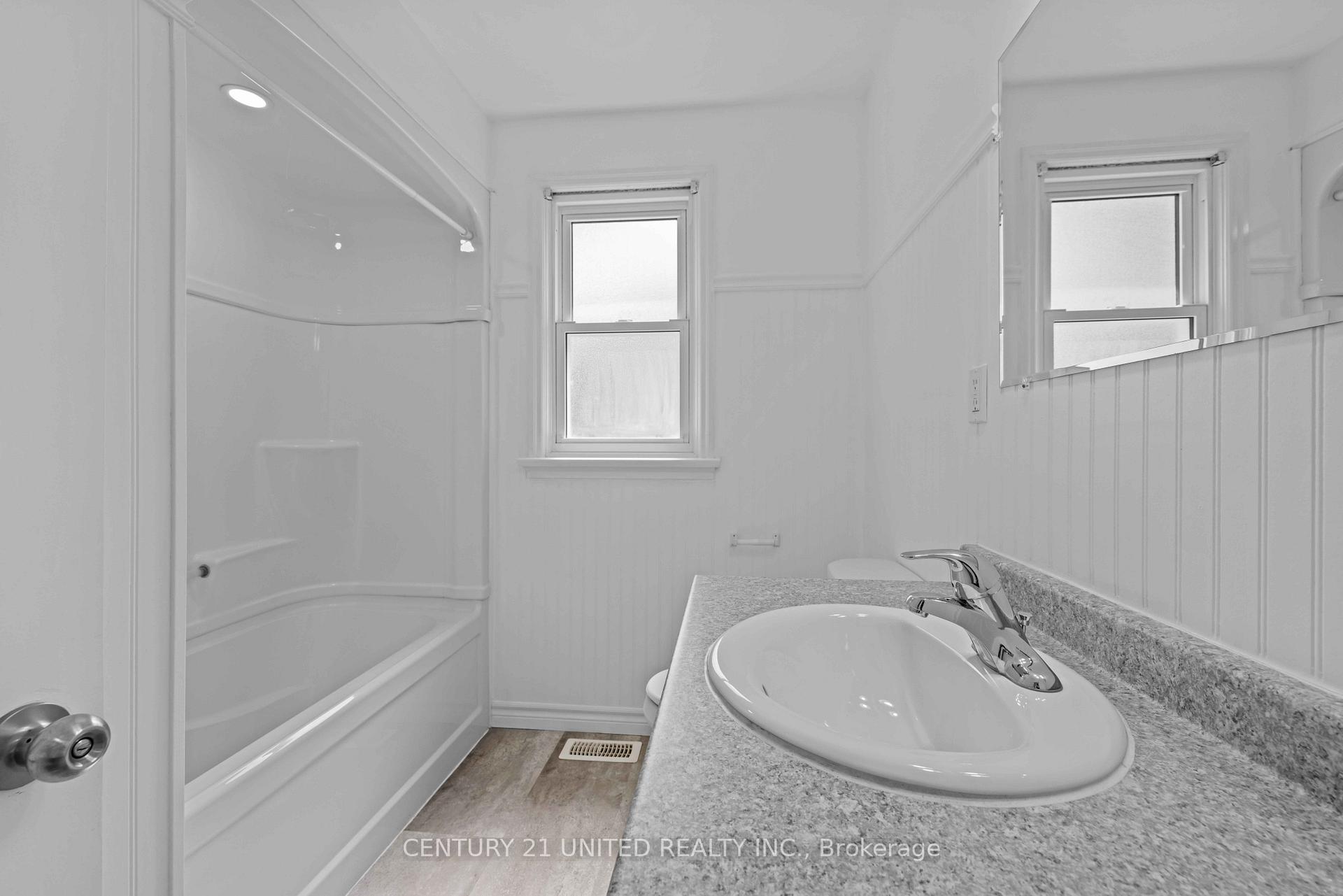 Photo 13 of 185 Dumble Avenue, Peterborough, Northcrest Ward 5 — HOMEH
