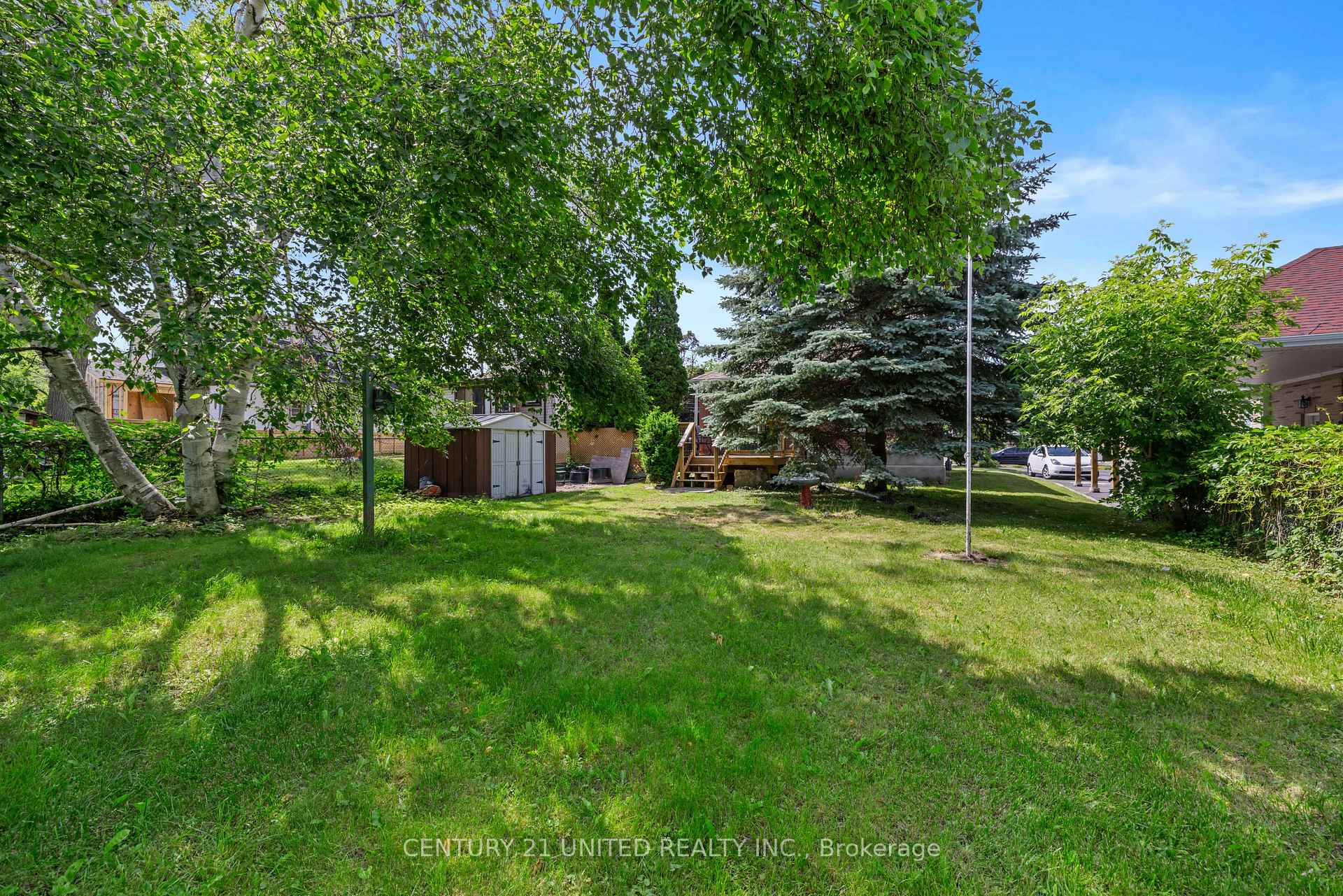 Photo 32 of 185 Dumble Avenue, Peterborough, Northcrest Ward 5 — HOMEH