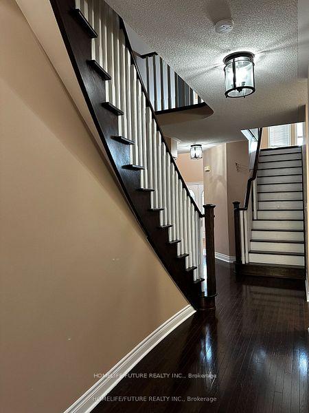 Photo 10 of 1714 Esterbrook Drive, Oshawa, Taunton — HOMEH