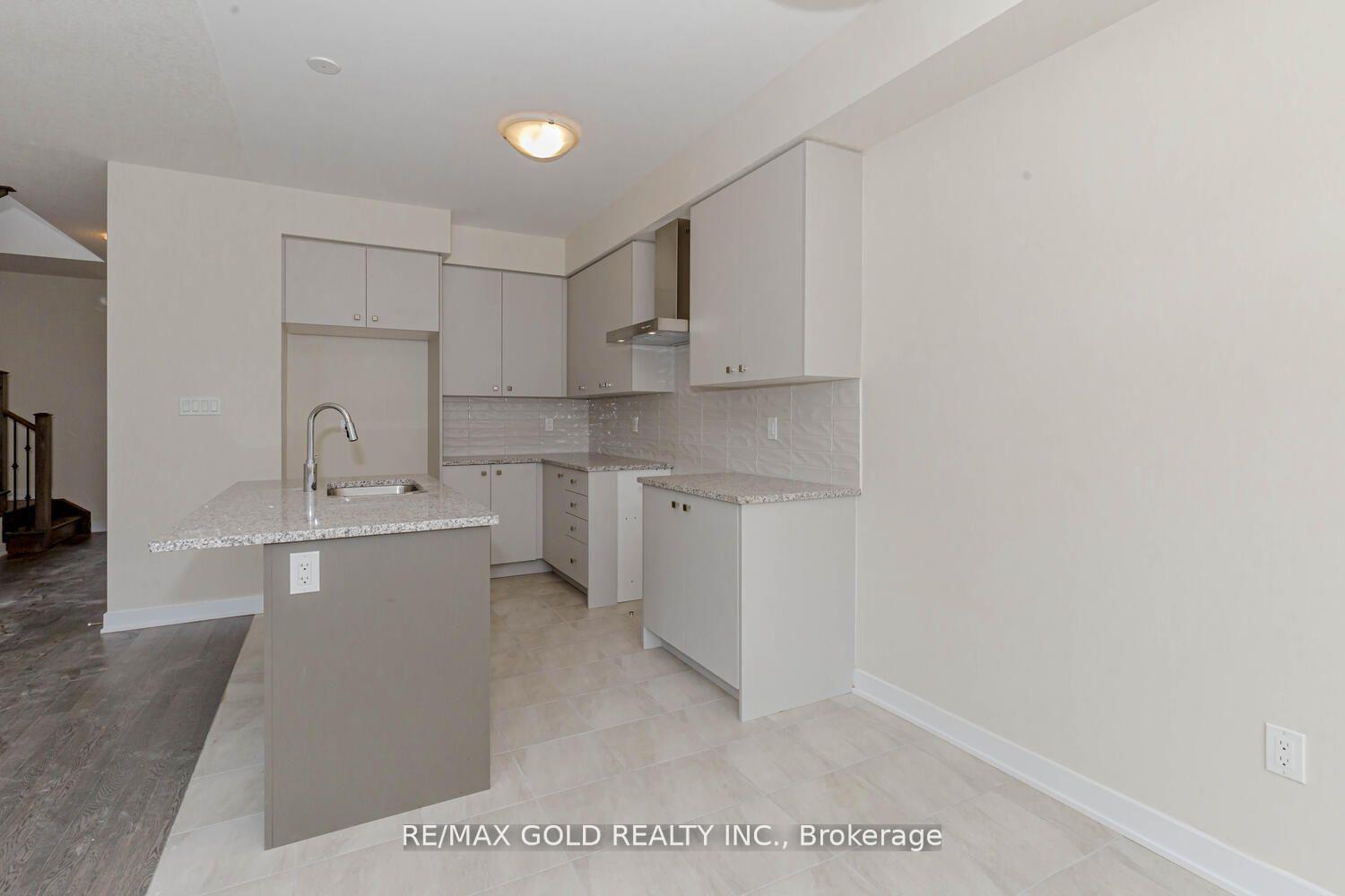 Photo 15 of 166 Eastbridge Avenue, Welland, Dain City — HOMEH