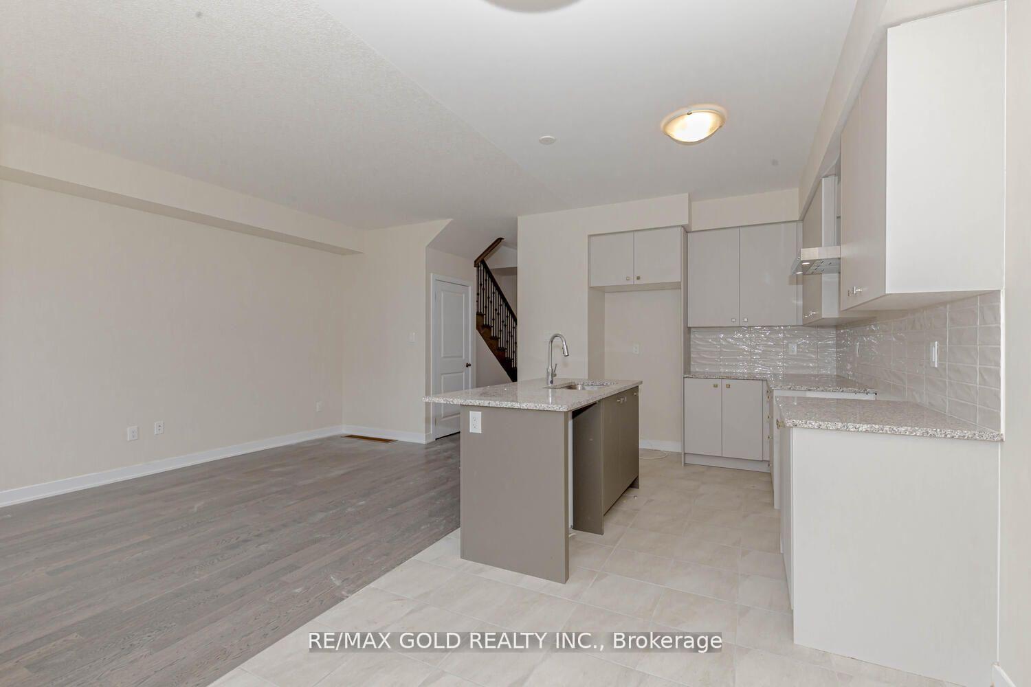 Photo 16 of 166 Eastbridge Avenue, Welland, Dain City — HOMEH