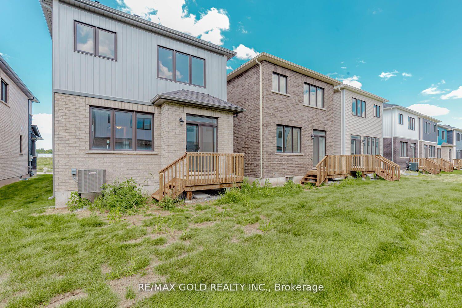 Photo 36 of 166 Eastbridge Avenue, Welland, Dain City — HOMEH
