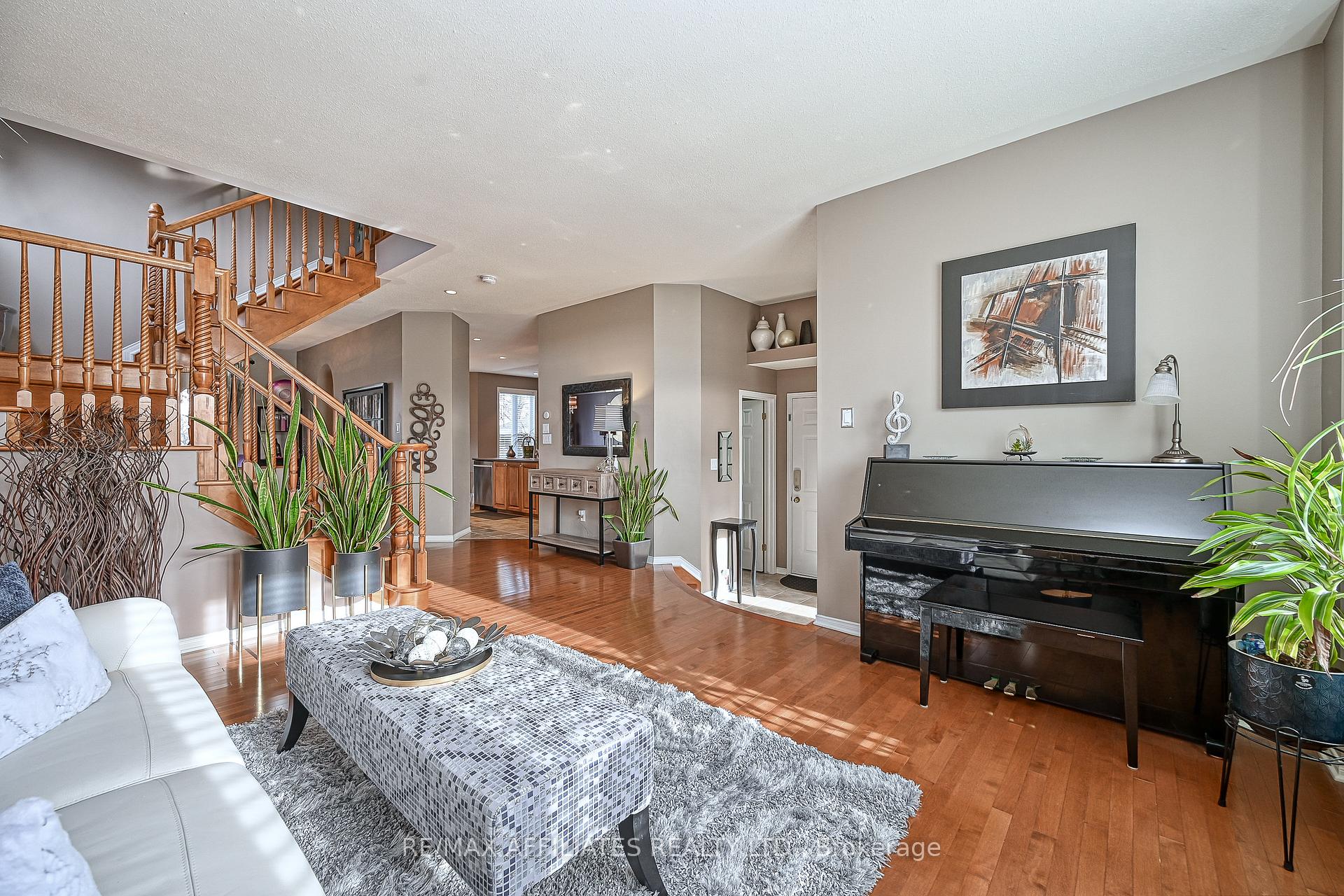 Photo 7 of 673 Aquaview Drive, Ottawa, Avalon East — HOMEH