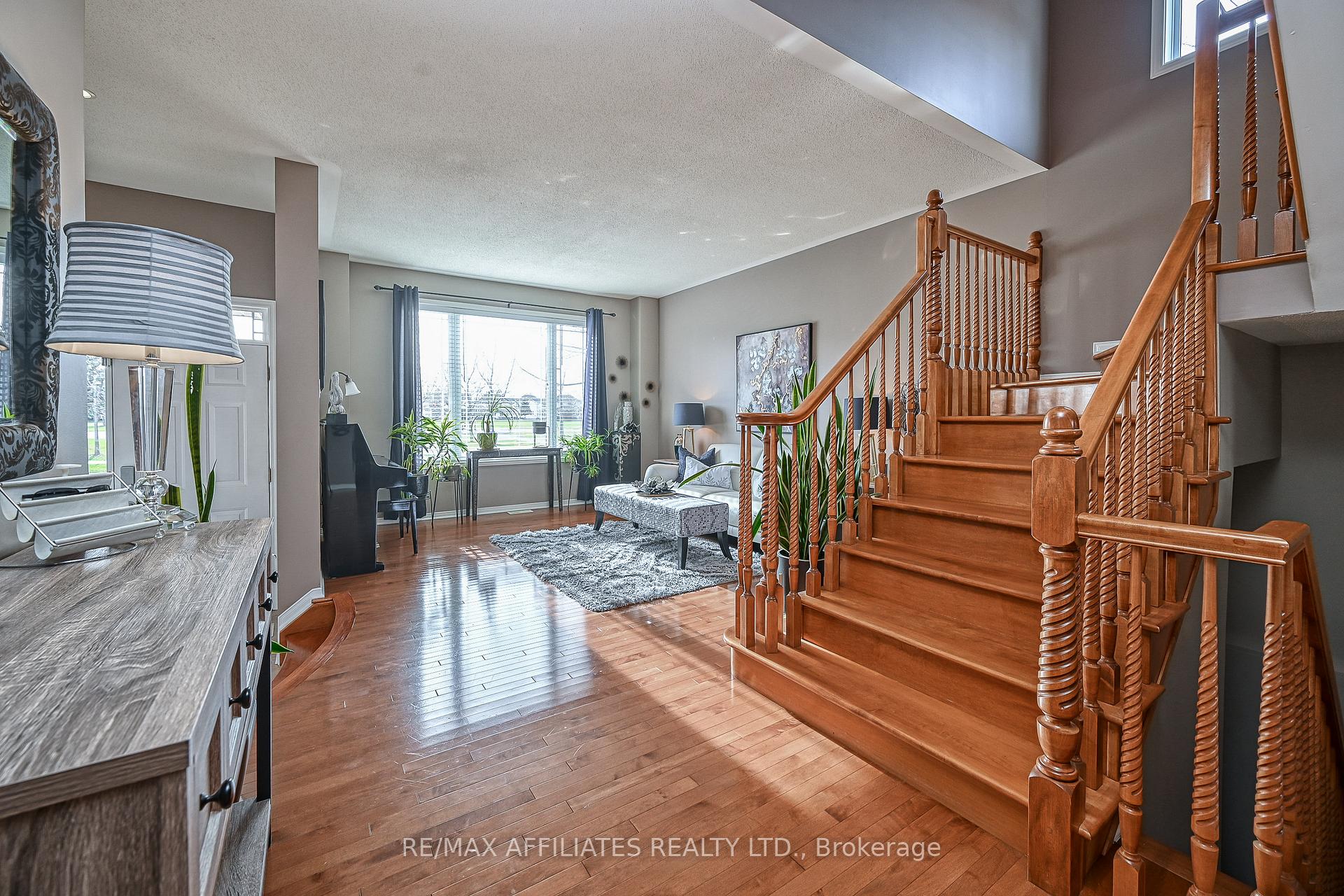 Photo 9 of 673 Aquaview Drive, Ottawa, Avalon East — HOMEH