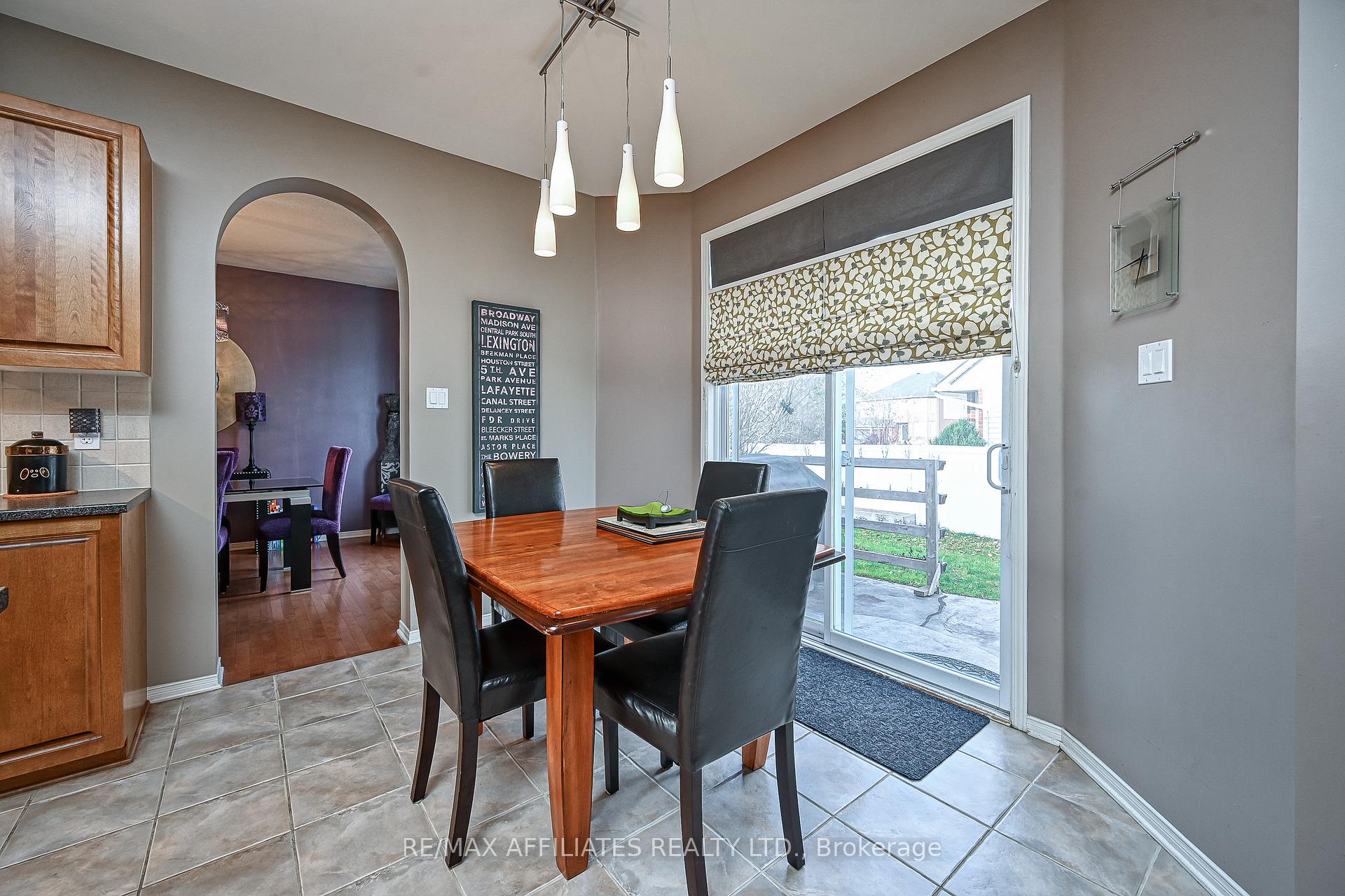 Photo 17 of 673 Aquaview Drive, Ottawa, Avalon East — HOMEH