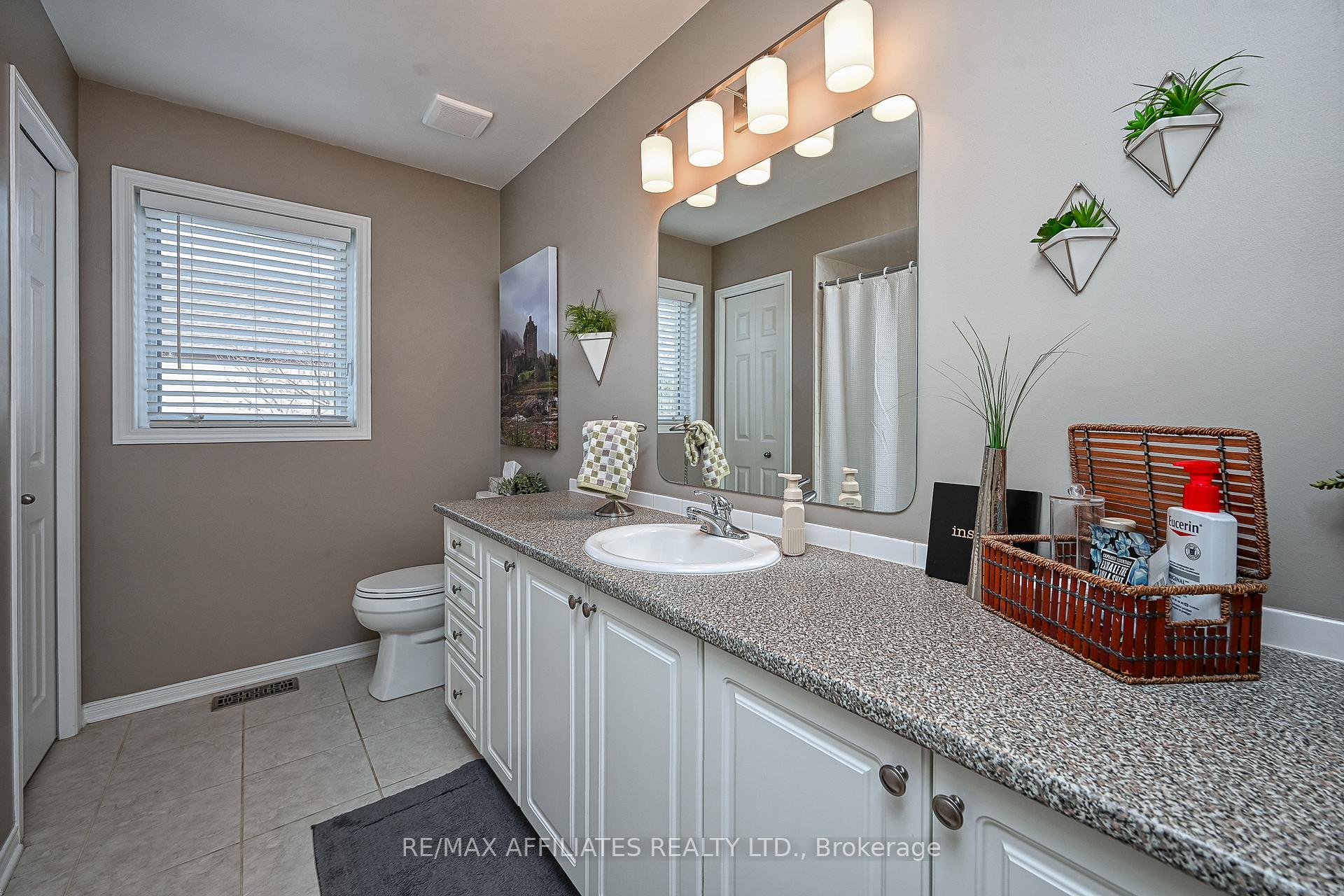 Photo 33 of 673 Aquaview Drive, Ottawa, Avalon East — HOMEH