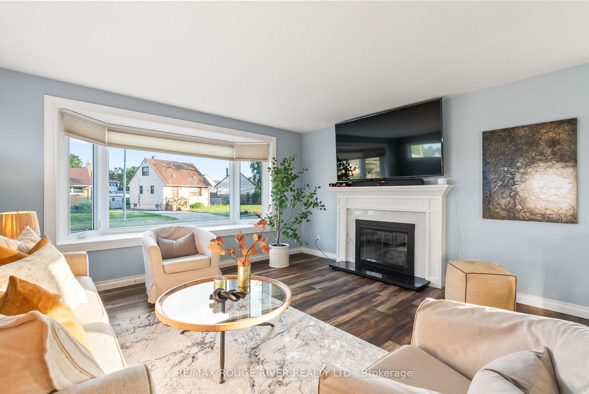 Photo 13 of 3 Forest Road, Ajax, South East — HOMEH