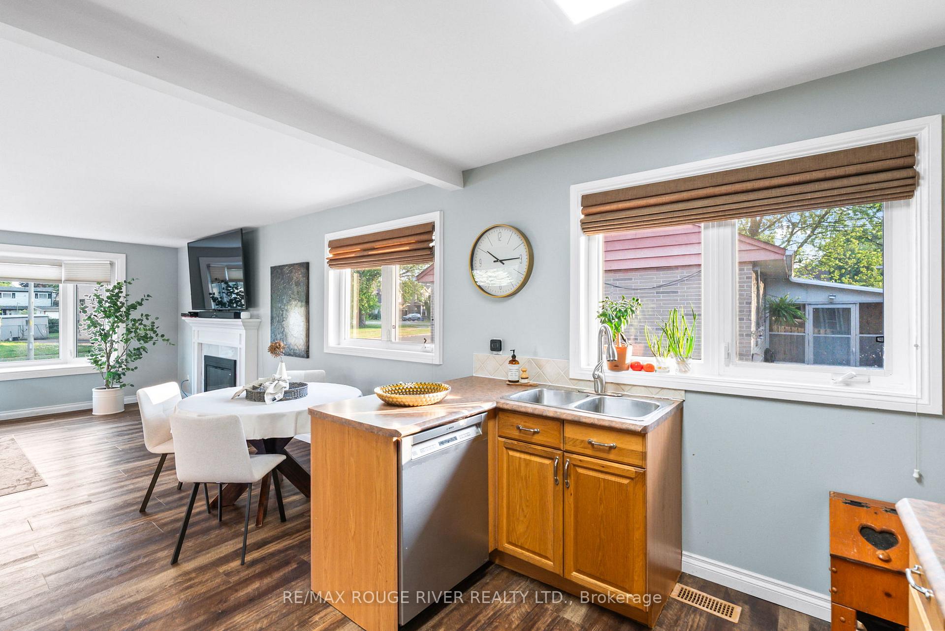Photo 20 of 3 Forest Road, Ajax, South East — HOMEH