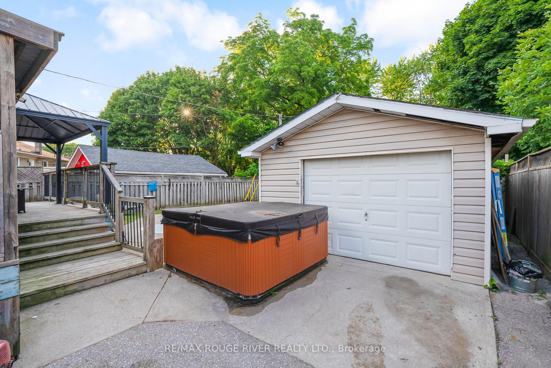 Photo 41 of 3 Forest Road, Ajax, South East — HOMEH