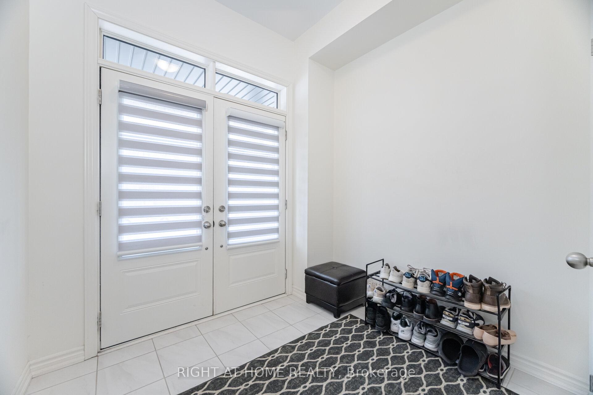 Photo 2 of 1247 Rexton Drive, Oshawa, Kedron — HOMEH
