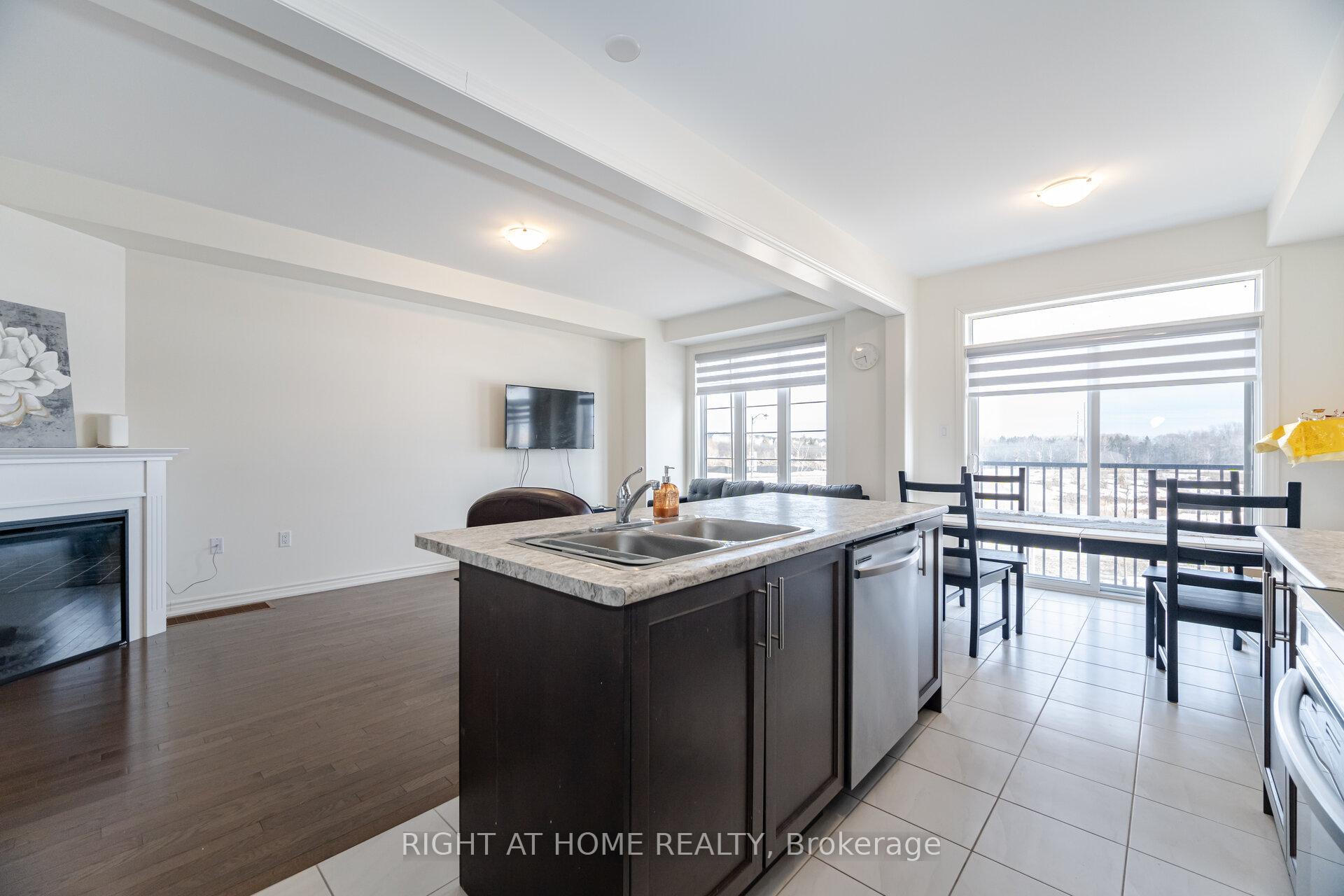Photo 9 of 1247 Rexton Drive, Oshawa, Kedron — HOMEH