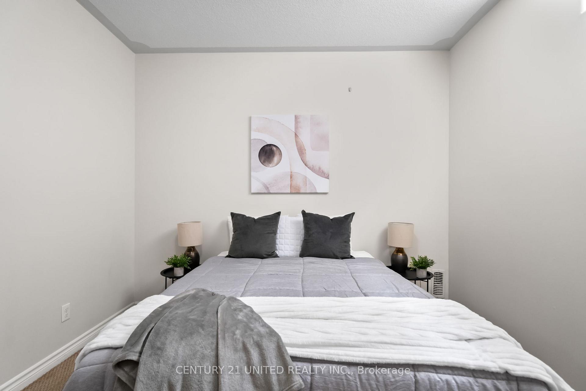 Photo 16 of 2538 Denure Drive, Peterborough, Monaghan Ward 2 — HOMEH