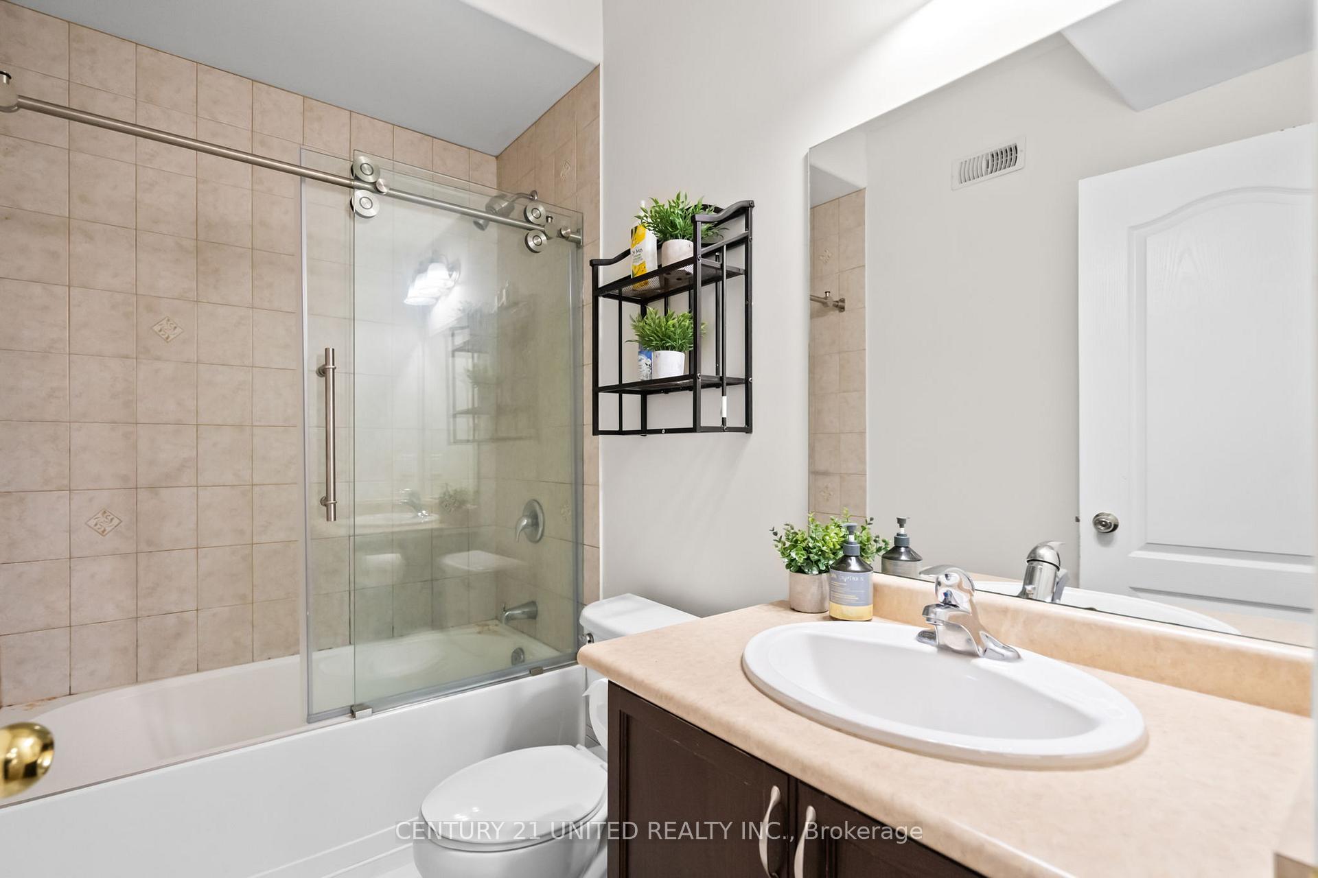 Photo 17 of 2538 Denure Drive, Peterborough, Monaghan Ward 2 — HOMEH