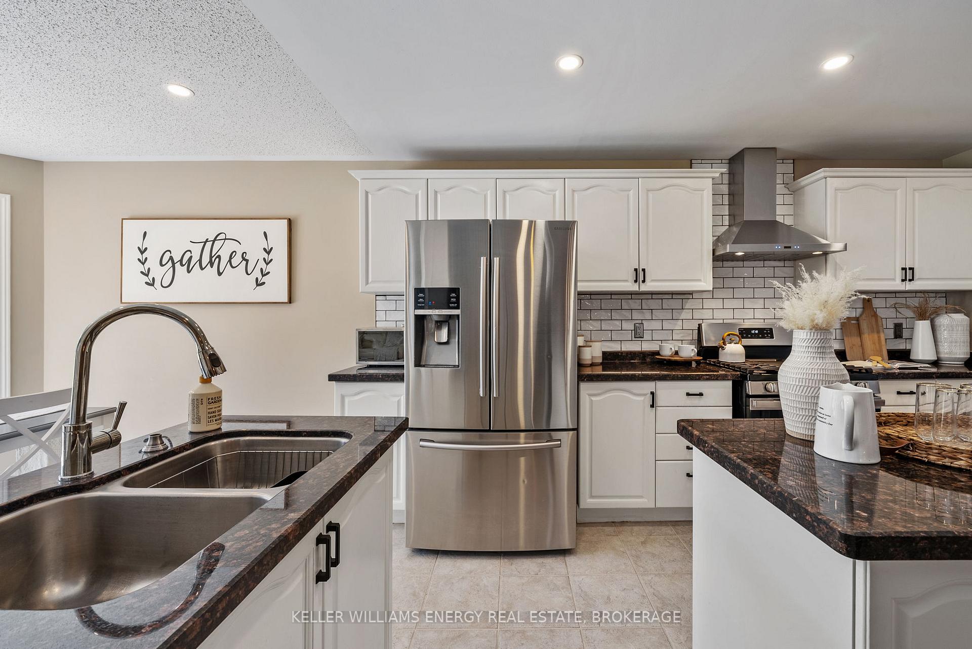 Photo 11 of 159 Goodman Drive, Oshawa, McLaughlin — HOMEH