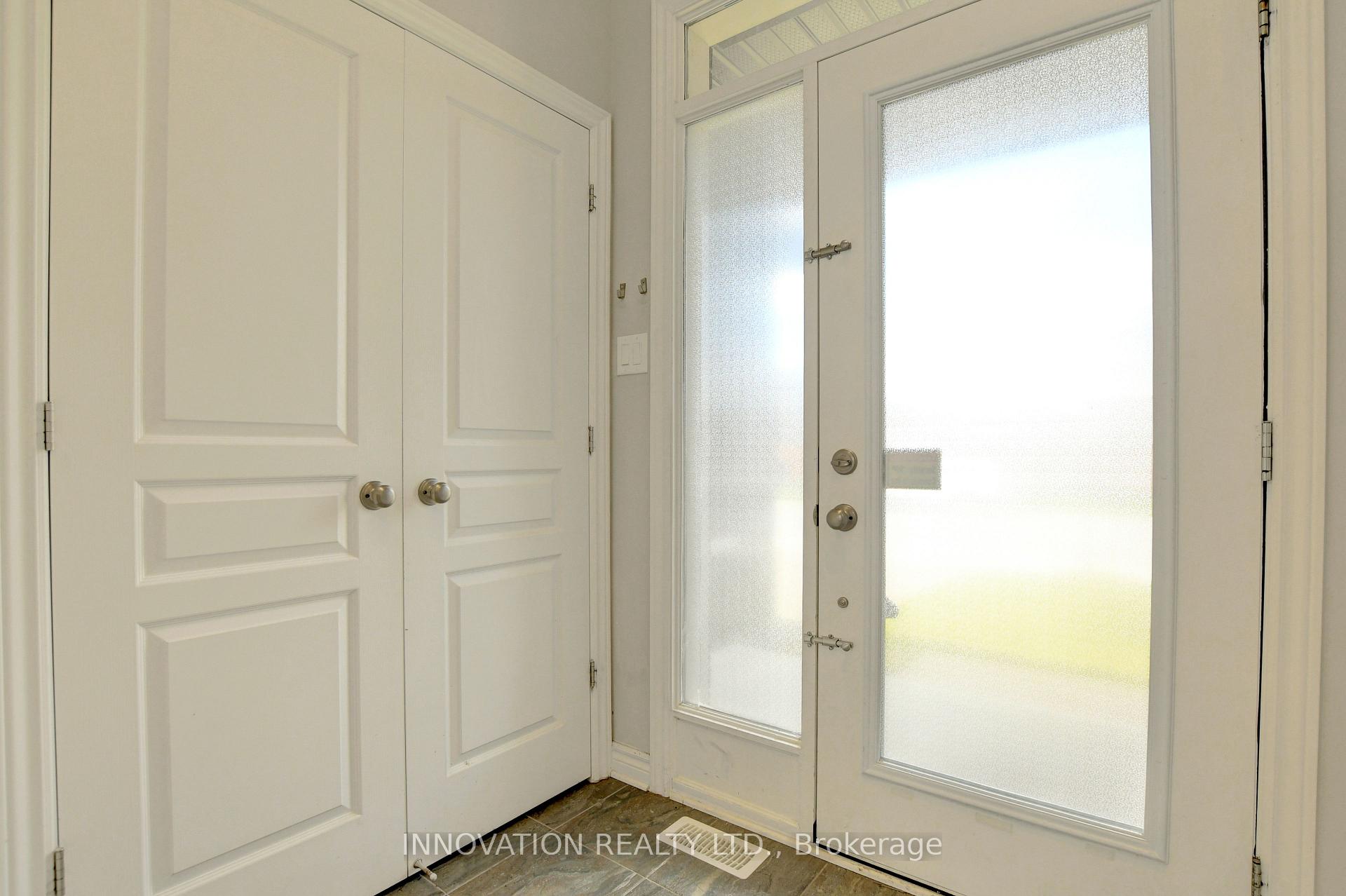 Photo 3 of 470 Markdale Terrace, Ottawa, Riverside South/Gloucester Glen — HOMEH