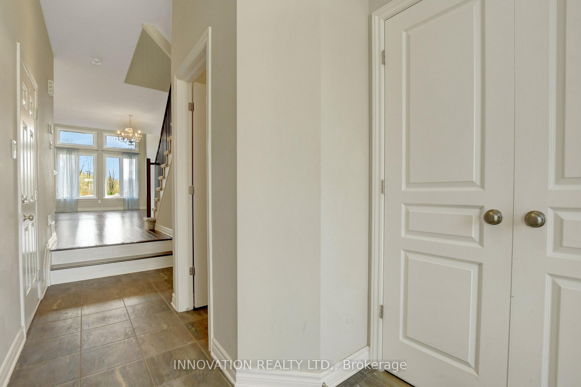 Photo 2 of 470 Markdale Terrace, Ottawa, Riverside South/Gloucester Glen — HOMEH
