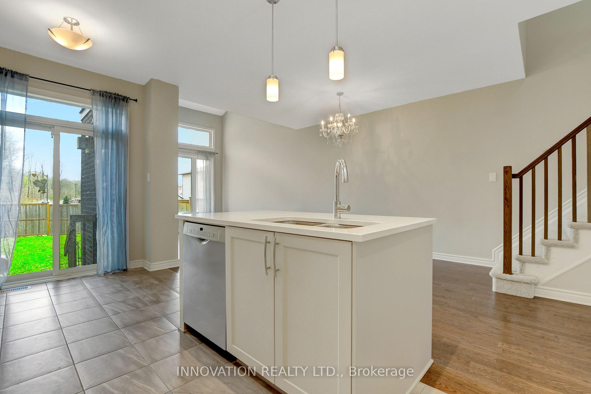 Photo 18 of 470 Markdale Terrace, Ottawa, Riverside South/Gloucester Glen — HOMEH