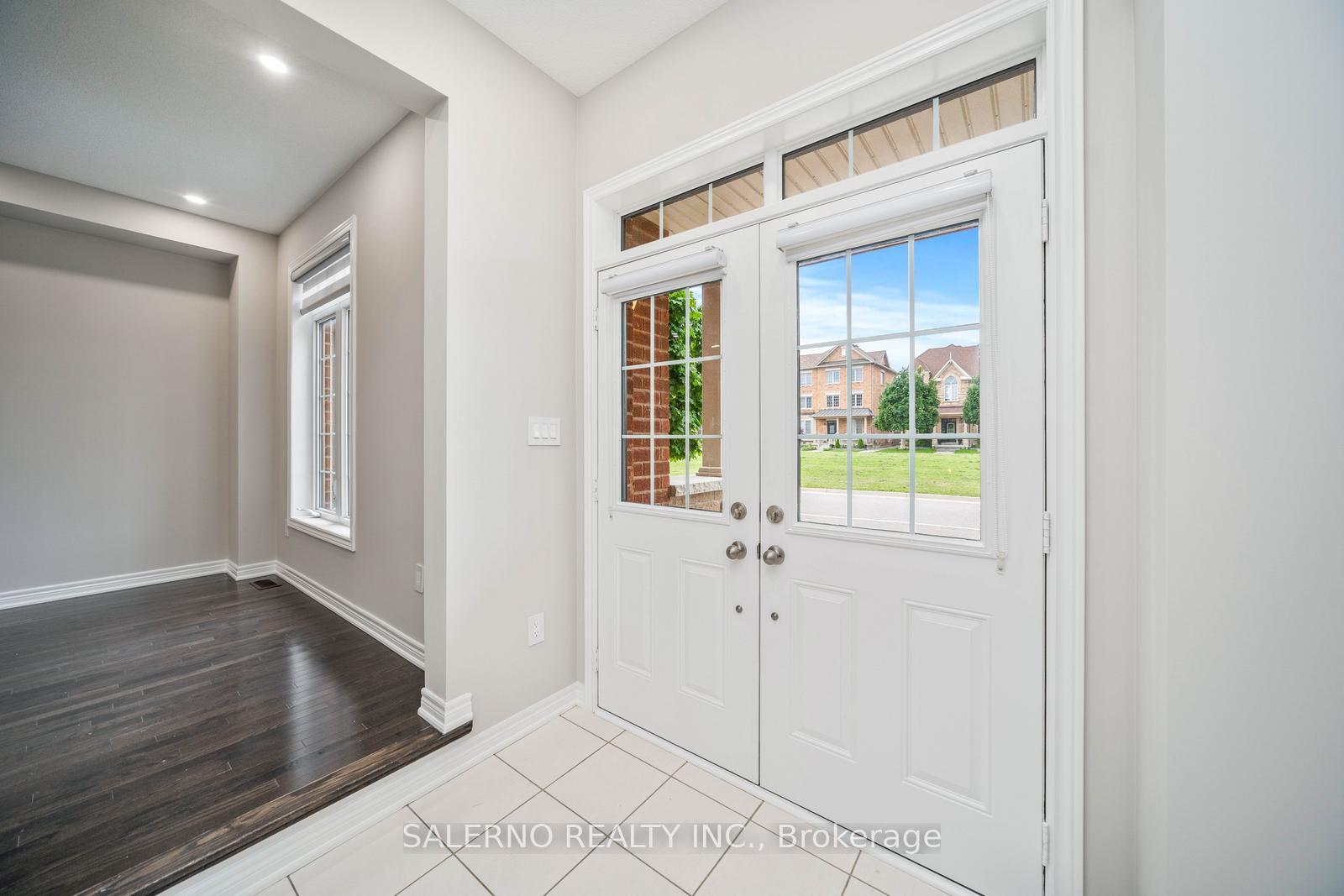 Photo 3 of 103 East's Corners Boulevard, Vaughan, Kleinburg — HOMEH
