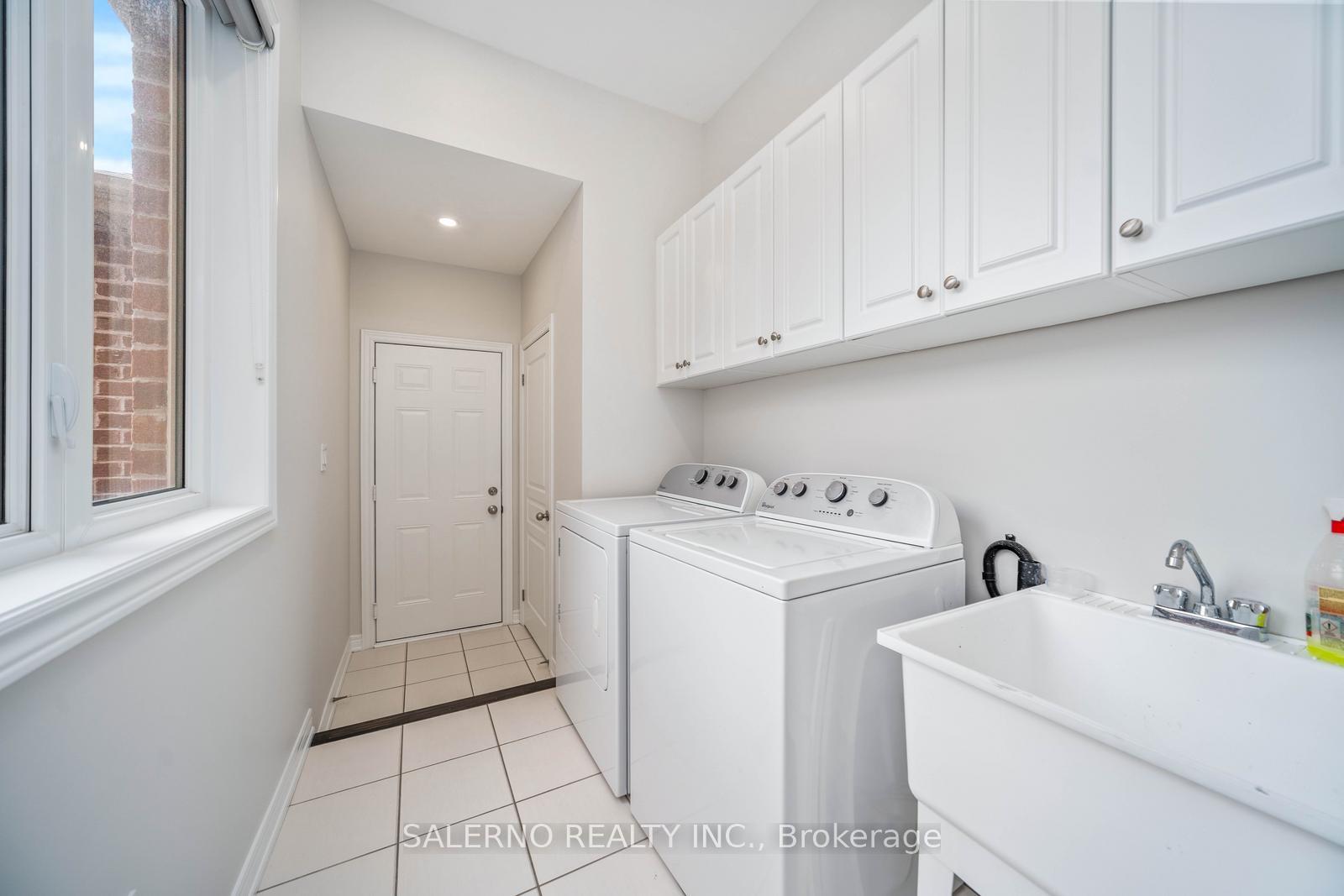 Photo 17 of 103 East's Corners Boulevard, Vaughan, Kleinburg — HOMEH
