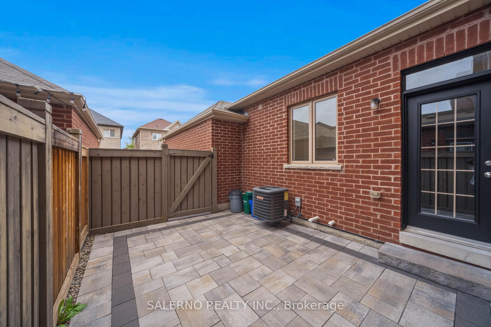 Photo 37 of 103 East's Corners Boulevard, Vaughan, Kleinburg — HOMEH