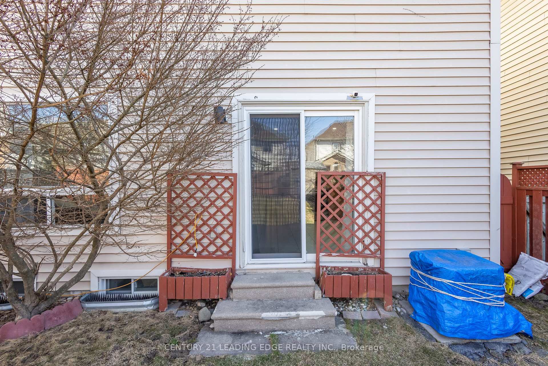 Photo 46 of 58 Seaboard Gate, Whitby, Port Whitby — HOMEH
