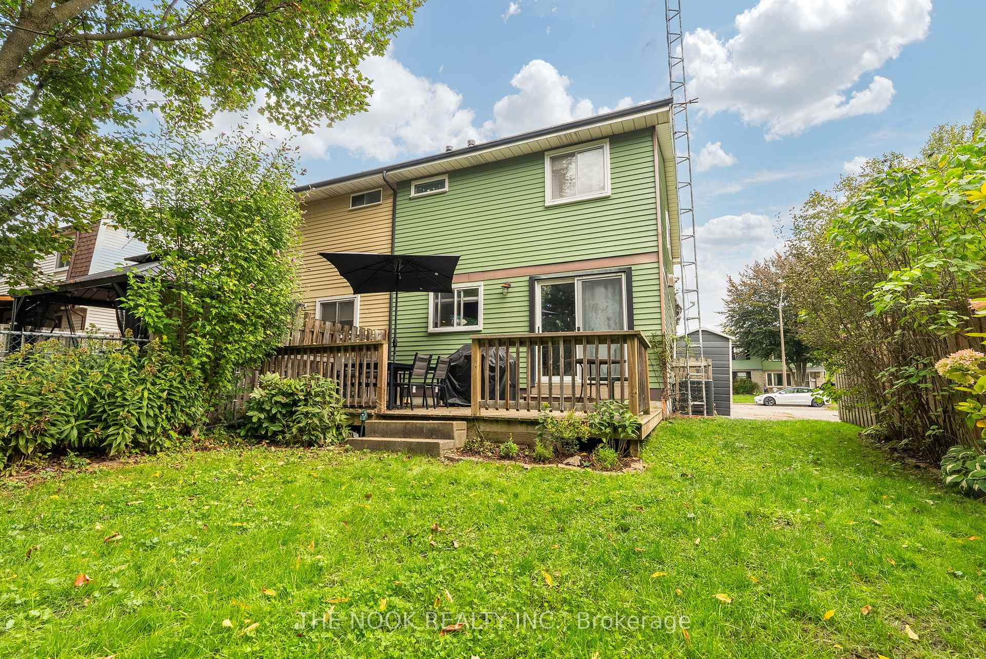 Photo 9 of 528 Lancelot Crescent, Oshawa, Eastdale — HOMEH
