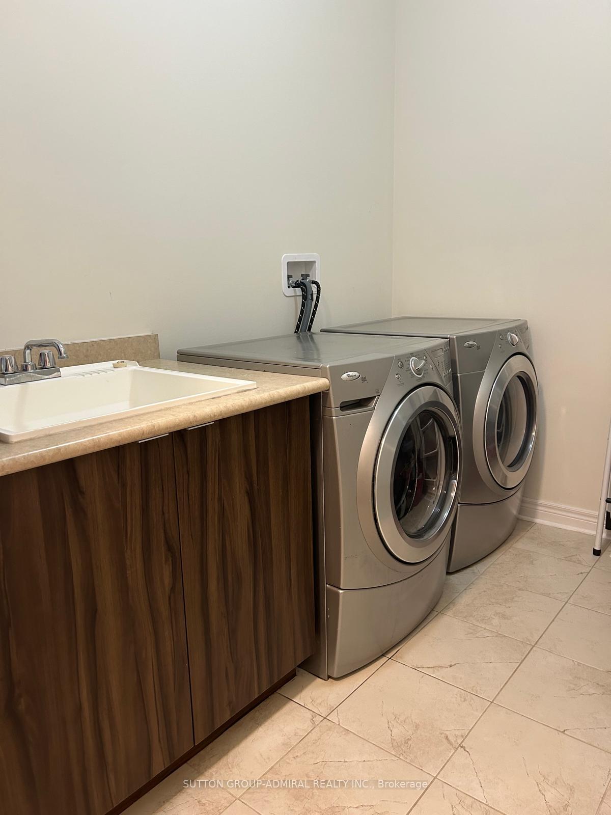 Photo 17 of 106 Laskin Drive, Vaughan, Patterson — HOMEH