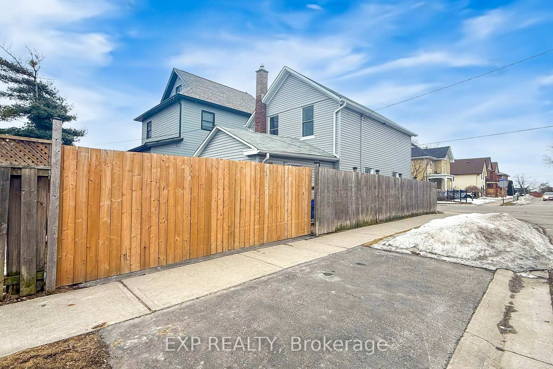 Photo 44 of 185 Mary Street N, Oshawa, O'Neill — HOMEH