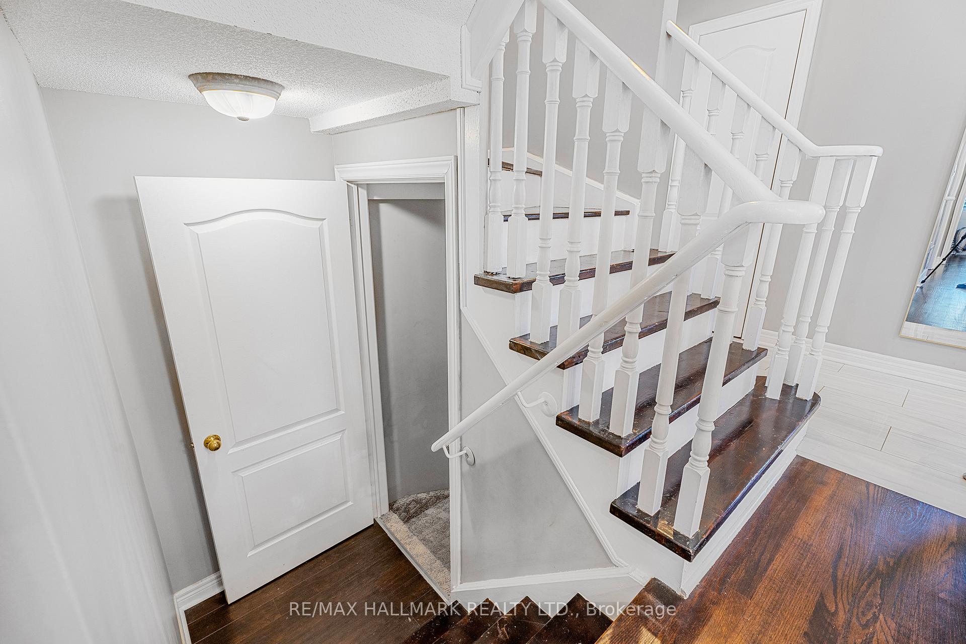 Photo 31 of 8 Arnold Crescent, Whitby, Brooklin — HOMEH