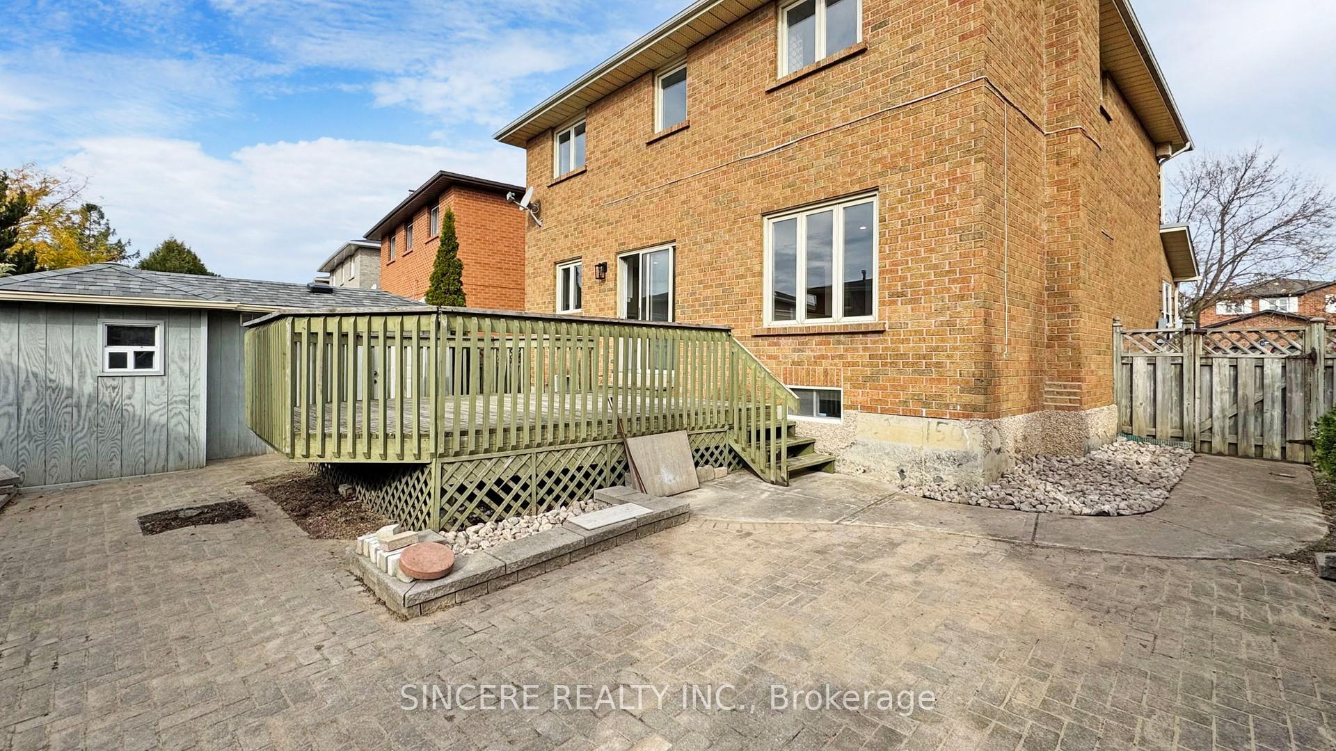 Photo 38 of 55 Sterling Crescent, Vaughan, Maple — HOMEH