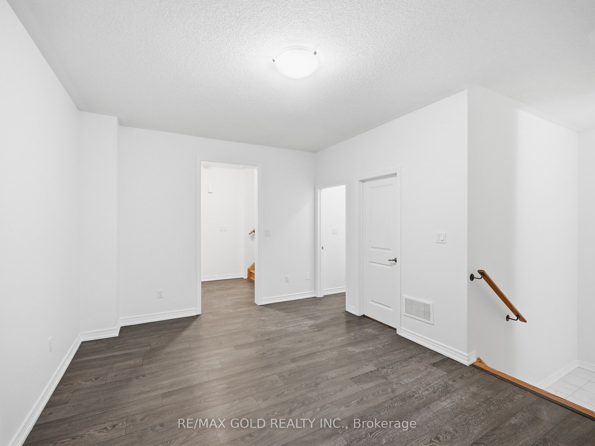 Photo 42 of 20 Skyridge Drive, Brampton, Bram East — HOMEH