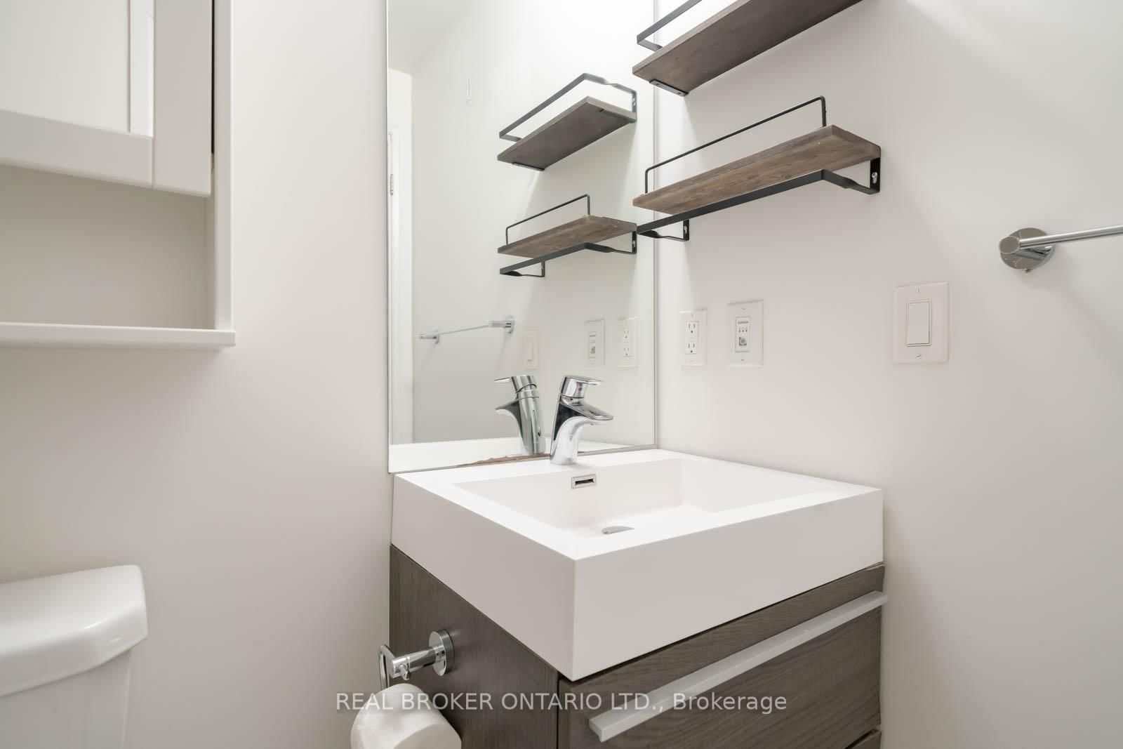 Photo 4 of Unit 1801, 15 Zorra St, Etobicoke, Islington-City Centre West — HOMEH