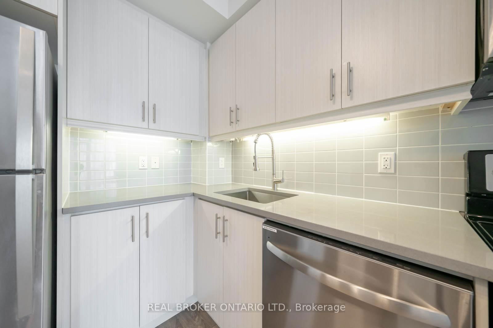 Photo 7 of Unit 1801, 15 Zorra St, Etobicoke, Islington-City Centre West — HOMEH