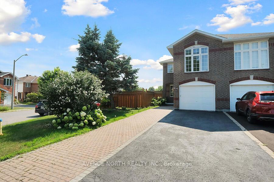 Photo 9 of 59 Splinter Crescent, Ottawa, Fairfield Heights — HOMEH