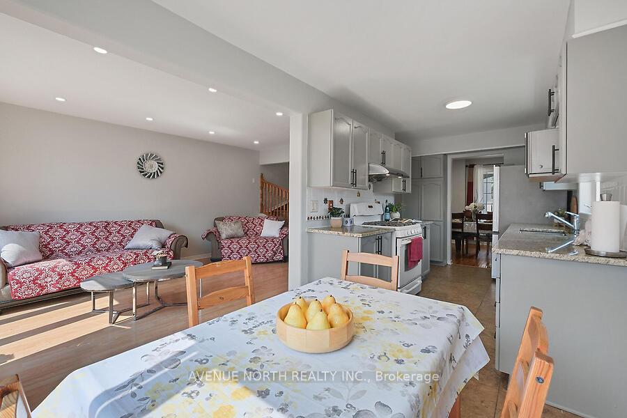 Photo 14 of 59 Splinter Crescent, Ottawa, Fairfield Heights — HOMEH