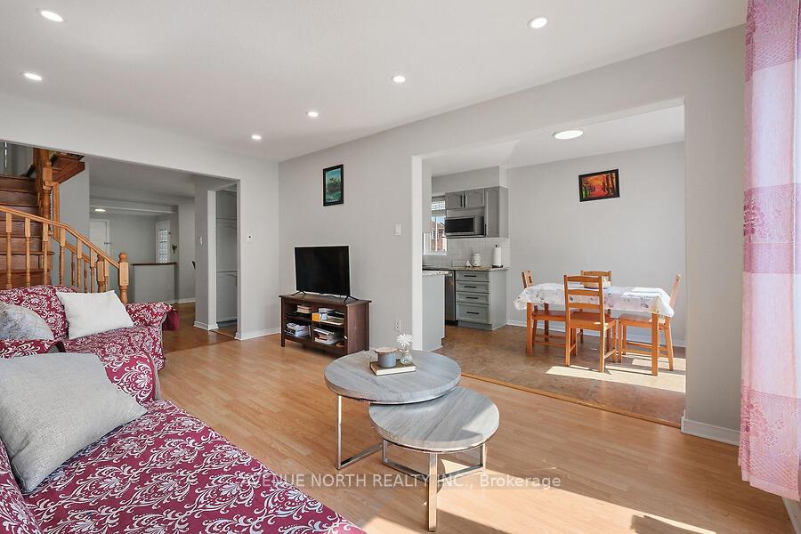Photo 13 of 59 Splinter Crescent, Ottawa, Fairfield Heights — HOMEH