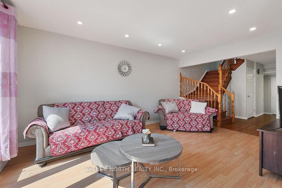 Photo 15 of 59 Splinter Crescent, Ottawa, Fairfield Heights — HOMEH