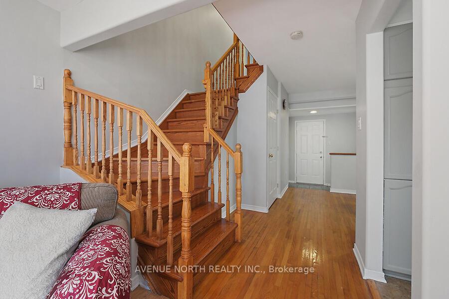 Photo 17 of 59 Splinter Crescent, Ottawa, Fairfield Heights — HOMEH