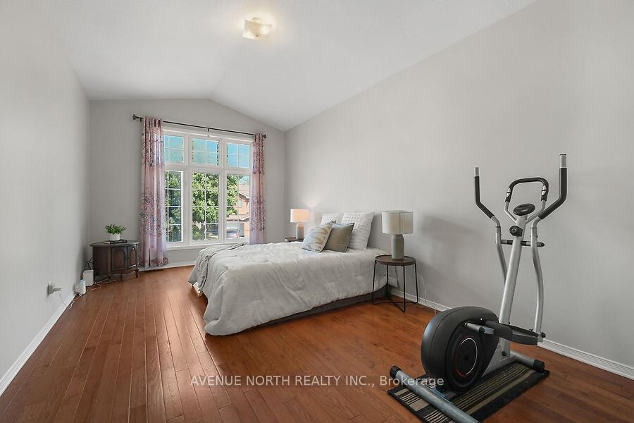 Photo 16 of 59 Splinter Crescent, Ottawa, Fairfield Heights — HOMEH