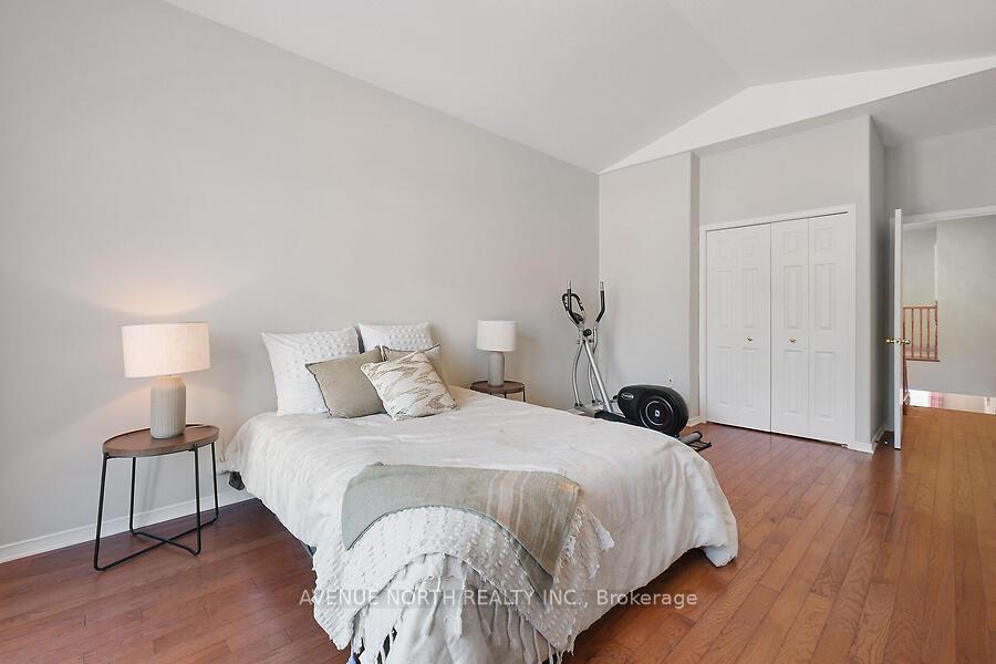 Photo 18 of 59 Splinter Crescent, Ottawa, Fairfield Heights — HOMEH