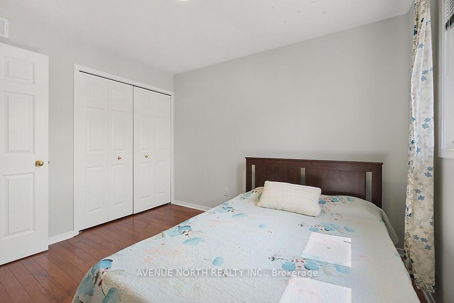 Photo 21 of 59 Splinter Crescent, Ottawa, Fairfield Heights — HOMEH