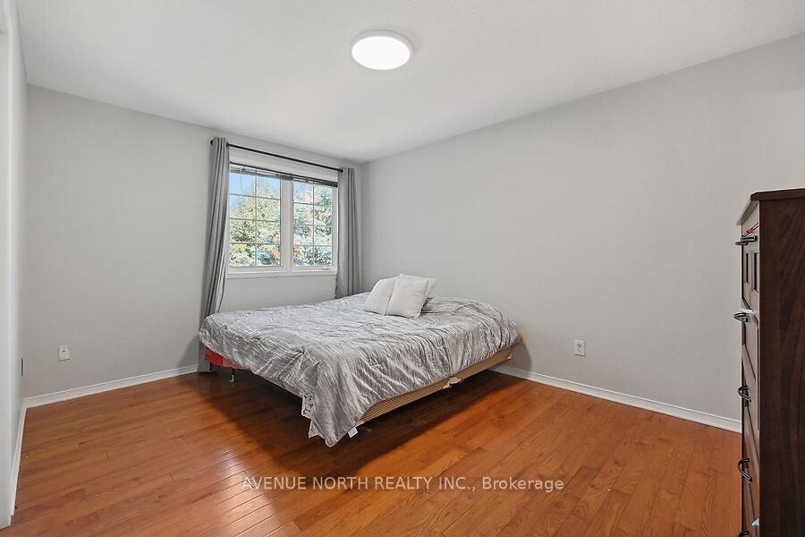 Photo 26 of 59 Splinter Crescent, Ottawa, Fairfield Heights — HOMEH