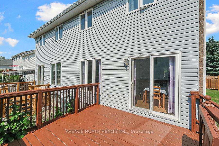 Photo 30 of 59 Splinter Crescent, Ottawa, Fairfield Heights — HOMEH
