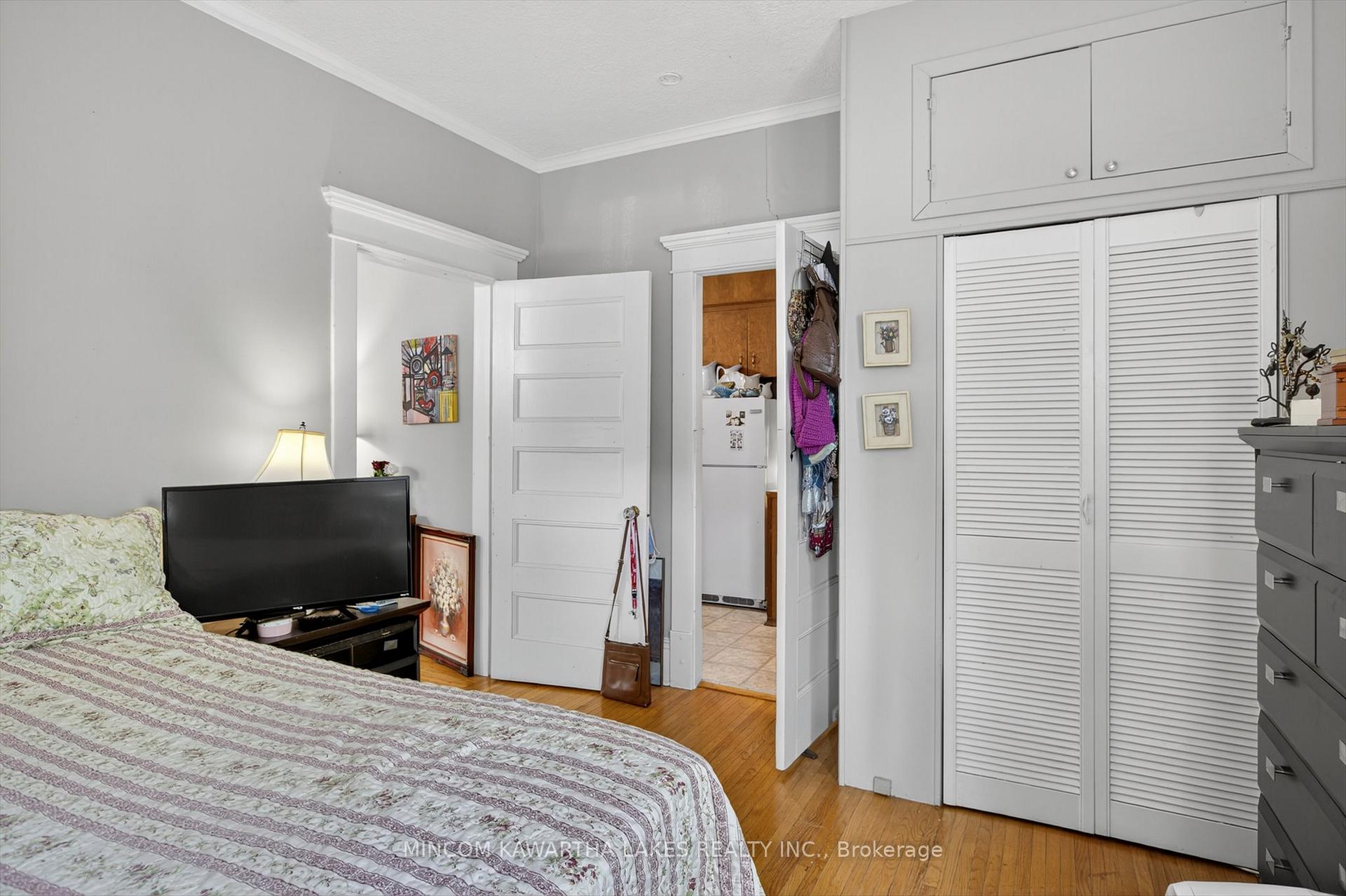 Photo 10 of 218 Aylmer Street N, Peterborough, Town Ward 3 — HOMEH