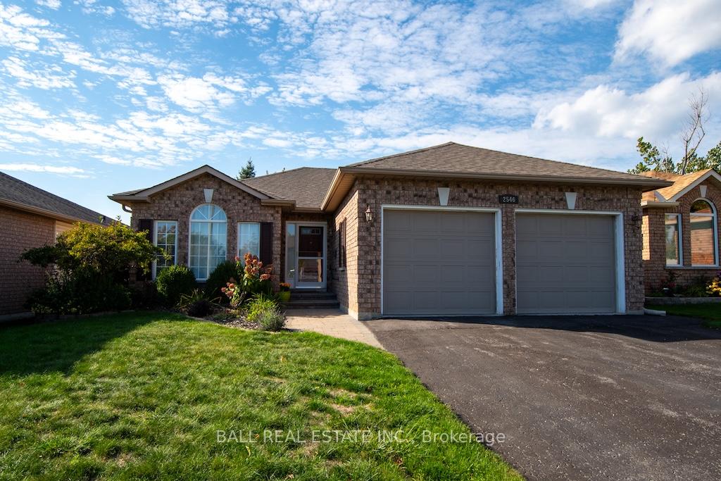 Photo 1 of 2546 Marsdale Drive, Peterborough, Ashburnham Ward 4 — HOMEH
