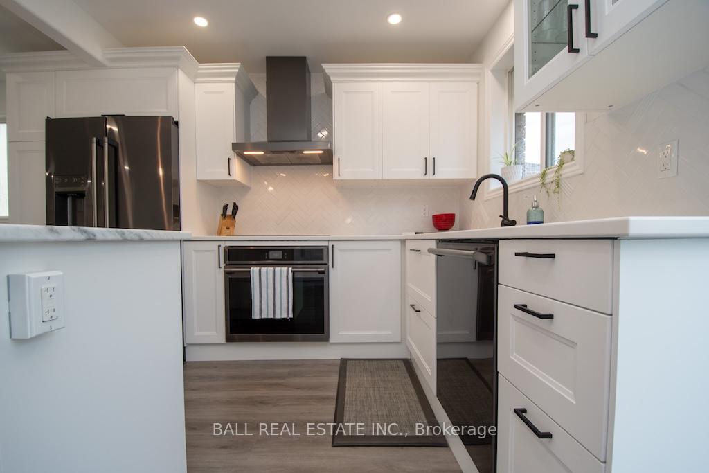Photo 7 of 2546 Marsdale Drive, Peterborough, Ashburnham Ward 4 — HOMEH