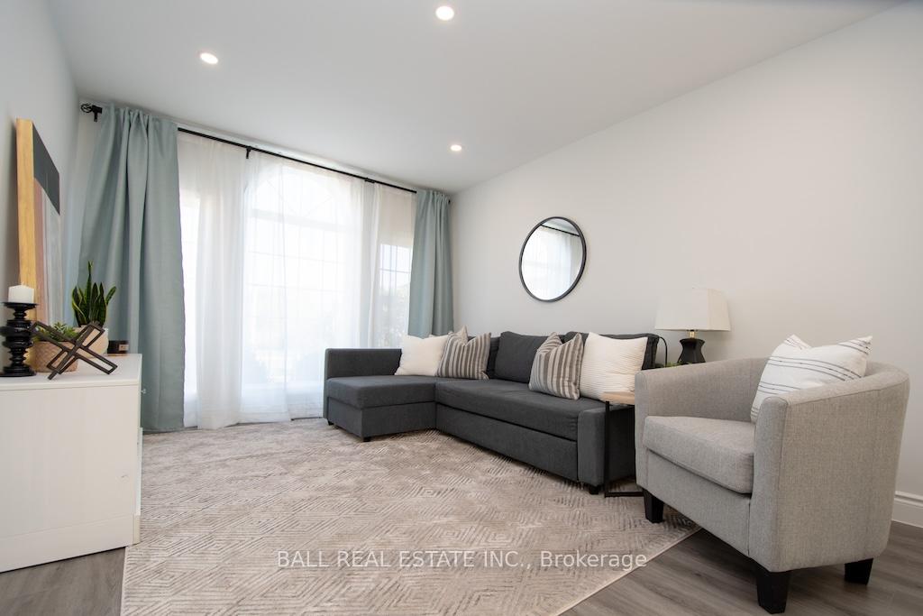 Photo 12 of 2546 Marsdale Drive, Peterborough, Ashburnham Ward 4 — HOMEH